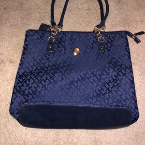 Tommy Hilfiger Blue Bag never worn.